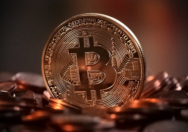 decentralizovaná mince.jpg